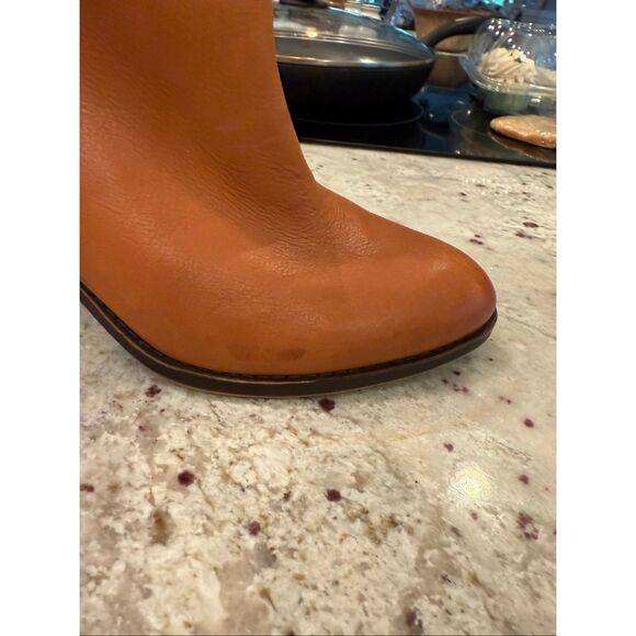 Lucky Brand Ebbie Tan Leather Heeled Boot sz 12 EUC - Picture 6 of 13